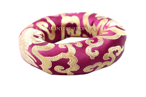 Cojín de Anillo Hecho a Mano con Seda Tibetana y Accesorios para Cuenco Tibetano de Nepal - Product Image 6