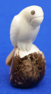 Sculpté à la main Tagua écrou Figurine perroquet oiseau Sculpture Statue Miniature nautique cadeau à collectionner ornement artisanat artisanat naturel - Product Image 2