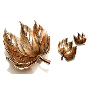 Hot Selling Antique <b>Copper</b> Finished Aluminium Metal Leaf Shape Food Serving Display Tray Dining <b>Table</b> top Decor Customization - Product Image 2