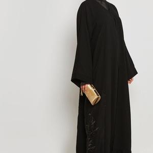 Abaya de la maison AJM, livraison gratuite - Product Image 1