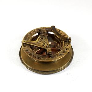 Calyron เคสหนังลายโบราณ2 "BRAS เข็มทิศนาฬิกาแดดทำจากโลหะอัลลอยด์ลายทะเลคริสต์มาสของขวัญปีใหม่ - Product Image 1