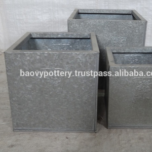 แพลนเตอร์สังกะสีธรรมชาติสี่เหลี่ยม - Product Image 1