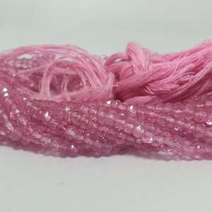 ลูกปัดพลอยสีชมพูธรรมชาติขนาด3มม. 4มม. สำหรับทำเครื่องประดับ - Product Image 1