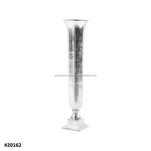 Juego de 3 pisos de hierro florero decorativo para el hogar martillado en oro personalizado Metal Festival evento decorativo chapado en oro trompeta jarrón - Product Image 5