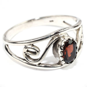Bagues en argent Sterling 925 avec grenat de forme ovale, fournisseur de bijoux en argent indien, bijoux en argent Offre Spéciale - Product Image 1