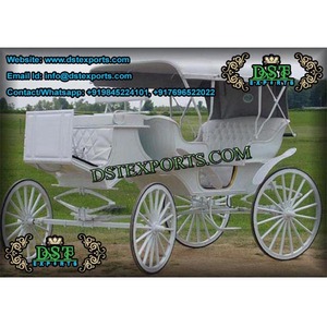 Carruaje Victoria de Dos Plazas para Bodas, Elegantes Decoraciones con Caballos - Product Image 1