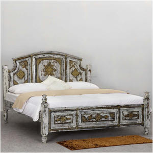 Lit double en bois de chêne massif Sculpture antique Design Maharaja Meubles de chambre à coucher pour usage domestique - Product Image 3