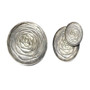 Venta caliente nuevo estilo de lujo comedor Mesa decorativa comida frutas té café bandeja para servir Metal hecho a mano logotipo personalizado - Product Image 2