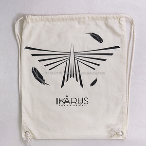 Minh Ha Petit sac à chaussures en toile et coton avec grand motif de poinçon de sérigraphie à cordon et motif de lettre - Product Image 3