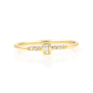 Cincin Pernikahan Berlian Baguette Emas Kuning 14K Produsen Perhiasan Bagus Pemasok Grosir