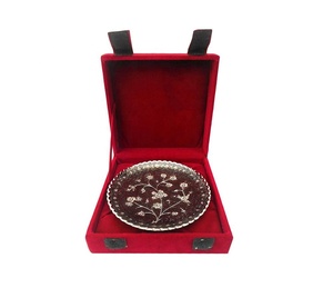 Cuenco decorativo de latón plateado hecho a mano, con diseños en relieve, fabricante al por mayor, regalo de Metal y artesanías - Product Image 3