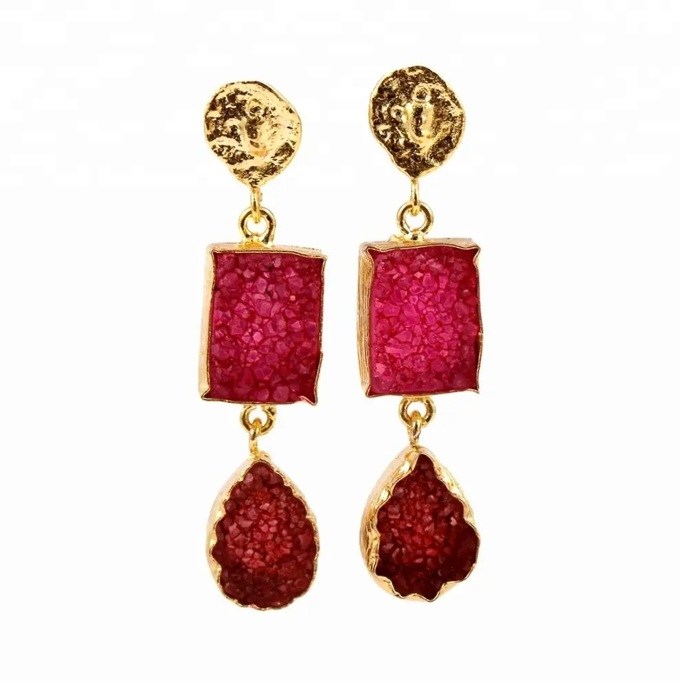 Set Collet Pink & Merah Agate Druzy Gemstone Anting-Anting Lapis Emas Menjuntai Anting-Anting Buatan Tangan Pernyataan Anting Fashion Perhiasan