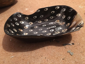 Bol en forme de corne de noël, fabricants de vaisselle de fruits indiens - Product Image 3