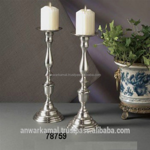 Candelabros de aluminio Candelabro de aluminio Soporte de vela Metal Hecho a mano Plata Acabado Soporte de vela - Product Image 2