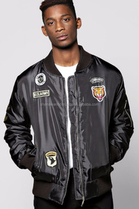 Chaqueta Bomber de Satén Personalizada al por Mayor de Seda Bordada para Hombre, Estilo Universitario, Impermeable, Ecológica y Resistente al Viento - Product Image 5