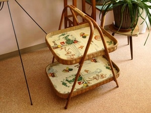Porte-journaux en rotin bohème vintage des années 1950 pour table d'appoint de mobilier d'extérieur - Product Image 4