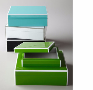 Boîte en laque bleue écologique avec bordure blanche - Product Image 2