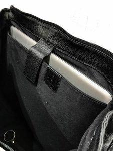 Monedero de piel auténtica para mujer con cierre de cremallera y correa ajustable para uso diario en viajes de trabajo o ropa de calle - Product Image 5