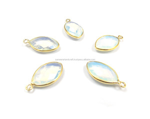 Fait à la main en argent Sterling blanc opale Quartz à la mode Vintage plaqué or lunette pierre de naissance Boho connecteur déclaration bijoux - Product Image 2