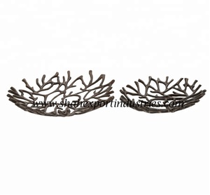 Plato de servicio de raíces de árbol frutal de diseño innovador dorado de Aluminio perforado para mesa de comedor fruteros decorativos - Product Image 2