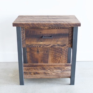 Aparador de Hierro y Madera de Estilo Industrial Moderno, con Altura Ajustable, para el Comedor del Hogar, de Eastern Furniture - Product Image 2