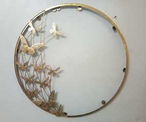 Cadre de miroir décoratif en métal design Art déco pour la décoration murale de la maison et du bureau - Product Image 1