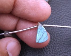 Labradorite naturelle forme fantaisie bleu Flashy lisse perles de créateur fabrication de pierres précieuses bijoux en gros - Product Image 2