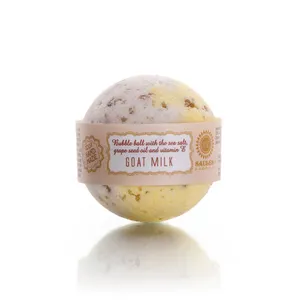 山羊奶Bath Bomb 100% 手工制作的产品saules Fabrika