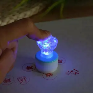 广州 GOODLUCK Kids LED 点亮邮票塑料闪光玩具 Stamper 礼品