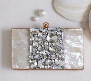 Pochette de soirée en laiton nacre | Embrayages faits à la main en laiton MOP Ladies à bas prix par LUXURY CRAFTS - Product Image 4