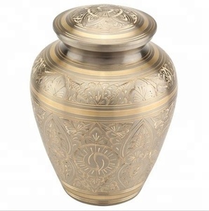Urne funéraire classique en laiton pour cendres, avec motif sculpté, fournitures funéraires, urnes traditionnelles, vente chaude - Product Image 2