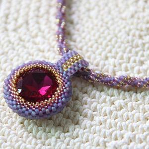 Collier pendentif et collier en corde spirale de couleur violette The Art of Handmade - Product Image 1
