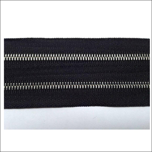 Fabricants de fermetures éclair, fermeture éclair métallique à extrémité ouverte avec de grandes dents pour sacs - Product Image 6
