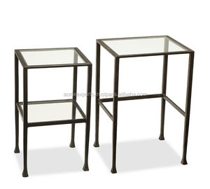 Juego de 2 mesas anidadas elegantes con tapa de cristal con marco de metal, diseño moderno que ahorra espacio para una decoración elegante para el hogar o la oficina - Product Image 2