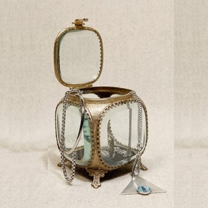 Beveled <b>Glass</b> Jewelry <b>Box</b> - Product Image 1