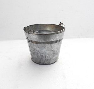 Jardinière de haute qualité à petit prix avec poignée, grande taille, avec étiquette privée et vase - Product Image 1