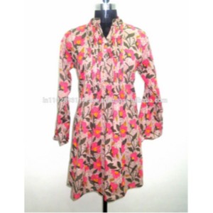 Meilleure vente personnalisé dames coton Kurti longue longueur imprimé Design pour une tenue décontractée ou quotidienne disponible à un prix raisonnable - Product Image 1