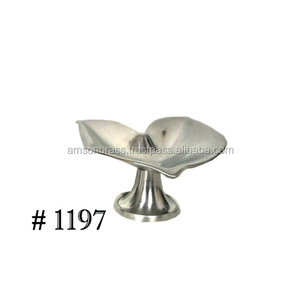 Bol en métal Bol à fruits secs en forme de feuille en métal Caractéristique écologique Servant des fruits décoratifs - Product Image 1