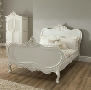 Lit rond en acajou sculpté de taille royale de style ancien français ensemble de meubles de chambre à coucher en bois massif de conception européenne pour un usage domestique - Product Image 2