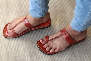 Stylish <b>Women</b> Genuine Leather Vintage Flat Sandal Slipper - Product Image 3