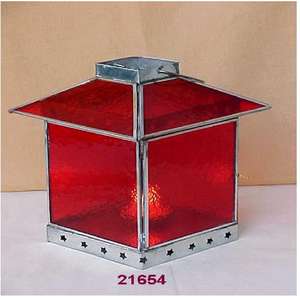 Linterna de acero inoxidable con forma de cabaña de cristal rojo para decoración del hogar, salas de estar, fiestas y eventos interiores/exteriores - Product Image 1