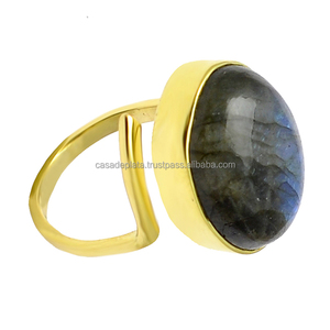 Oval Cab Labradorita Piedra preciosa solid925 Anillo hecho a mano de plata esterlina Ajuste de bisel Anillo de moda Último diseño de anillo Anillo de moda - Product Image 4