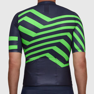 Maillots de cyclisme personnalisés pour hommes, de haute qualité, légers, grande taille, à séchage rapide, respirants, à manches courtes, sublimation - Product Image 3