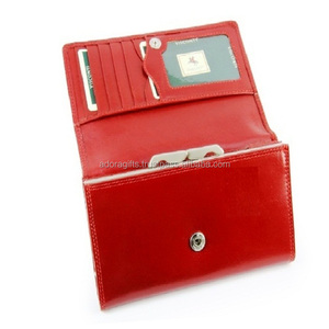 Portefeuille de femme en cuir véritable, produit de créateur, collection 2020 - Product Image 1