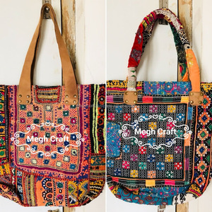 Bolso Tote Tribal Indio con Flecos - Bolso de Hombro Bordado y con Espejo - Bolso Tote Estilo Bohemio Hippie Vintage Indio - Product Image 6