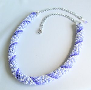   Collier en corde perlée violet fait main, pour le bonheur - Product Image 1