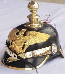 Casque Viking en Cuir Tanishka Exports Europe, Fait Main, Durable, Armure Médiévale, Souvenir Décoratif Personnalisé, Artisanat en Cuir - Product Image 1