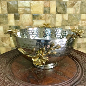 Cuencos de aluminio de lujo Chapado en plata y oro con flor Nuevo diseño de moda Superventas Cuenco de acabado alto - Product Image 1