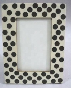 Cadre photo en résine à pois Cadre élégant et décoré avec élégance pour vos photos - Product Image 1
