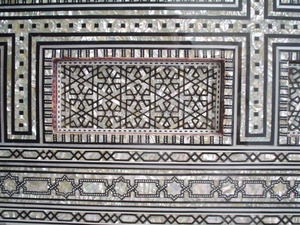 W30 Style Antique Énorme/Grand Cadre de miroir en nacre Technique polie - Product Image 2